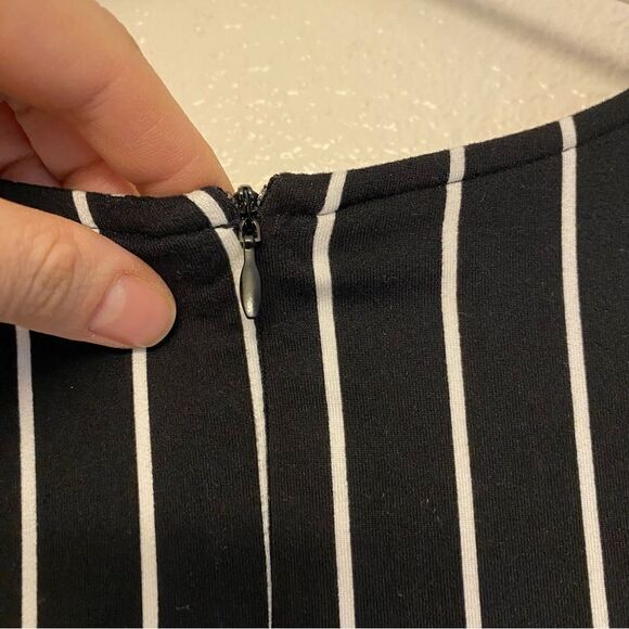 Est 1946 Black & White Striped Jumpsuit unitard cold shoulder long sleeve-xs - Picture 6 of 15